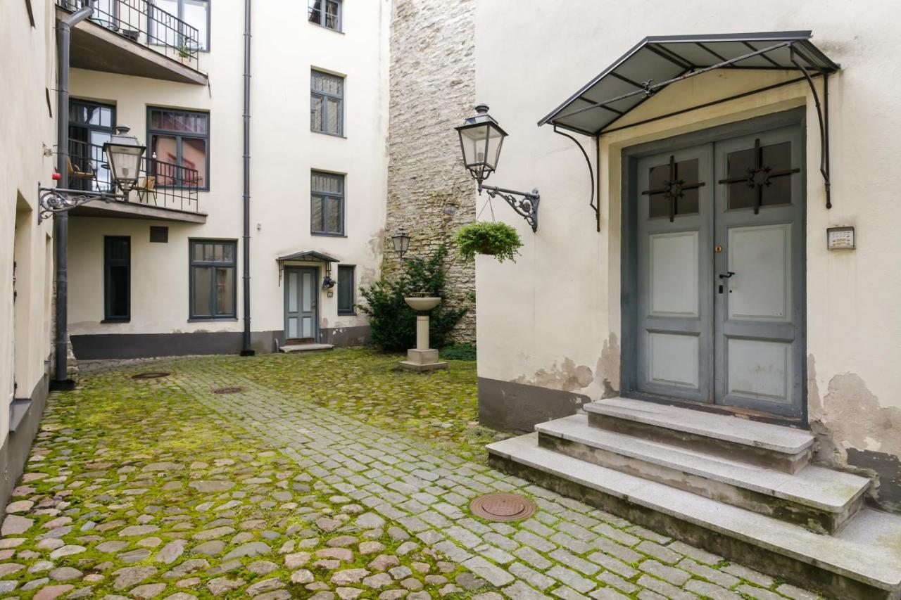 Old Town - Viru Gate Apartment Reval Esterno foto